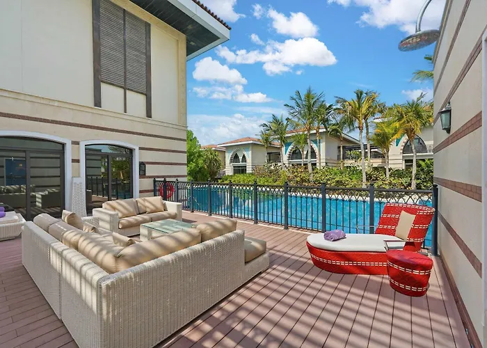Zabeel Saray Royal Residences Lagoon Villa Dubai